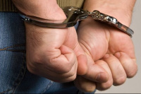 Un menor fue detenido tras robarle el celular a una joven en Chimbas