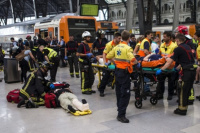 Un tren no frenó al llegar a una estación de Barcelona: al menos 54 heridos