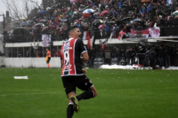 Chacarita ascendió a Primera División tras empatar 1-1 con Argentinos