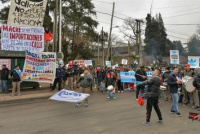 Protestan por 40 despidos en una fábrica que produce para Adidas