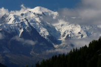 Hallaron los cadáveres de tres alpinistas enterrados hace 20 años en Mont Blanc, el 