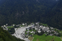  Ocho personas continúan desaparecidas tras un alud en Suiza