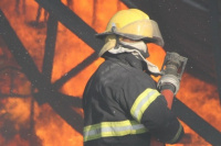 Un nene de 4 años jugaba con un encendedor y prendió fuego la casa