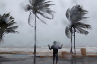 El huracán Irma está en categoría 3 y va camino a Florida