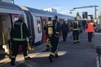 Ataque en Londres: una explosión en el metro dejó a varios pasajeros heridos