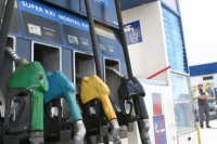 El Gobierno de Macri liberará los precios del combustible, tras 16 años