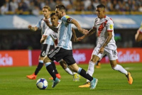 Argentina empató y por ahora, está afuera del Mundial