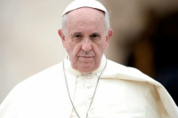 El Papa aceptó la renuncia de un arzobispo chileno imputado por encubrir a curas abusadores