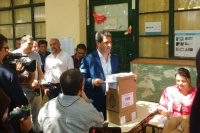 El gobernador Sergio Uñac ya emitió su voto en Pocito 