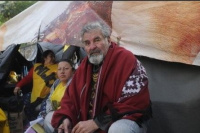 Raúl Castells se descompensó en la huelga de hambre en Plaza de Mayo