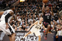 NBA: los Spurs enfrentan a Orlando