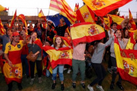 Miles de catalanes marchan en Barcelona a favor de la unidad con España