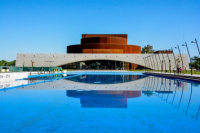 Teatro del Bicentenario: podés ganarte una piscina con la compra de una entrada