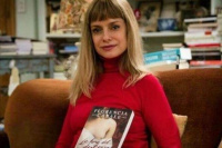La escritora Florencia Canale denunció un ataque sexual en la puerta de su casa