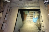  Italia: capturaron a un hombre que violó durante 10 años a una mujer que tenía encadenada en su sótano