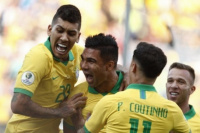 Brasil aplastó a Perú y se clasificó a los cuartos