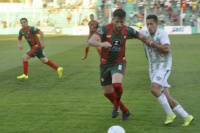 Con un jugador menos, Desamparados rescató un empate de visitante