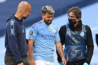 El Kun Agüero salió lesionado en la victoria del Manchester City