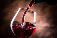 Diseñan un antioxidante para vinos jóvenes que remplaza el azufre