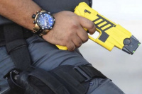 Aníbal Fernández confirmó que autorizó el ingreso de pistolas Taser