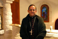 Un cura agarró a las trompadas a un obispo de Mendoza