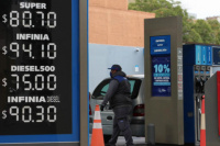 Combustibles: YPF subirá los precios casi un 7% el próximo martes 