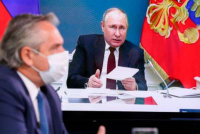 Rusia informó que “es seguro” combinar la vacuna Sputnik V con la de AstraZeneca