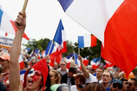 Continúan las protestas en Francia contra el uso obligatorio del pasaporte Covid