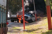 Chocaron dos camiones y se prendieron fuego en San Martín
