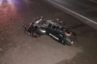 Creen que el motociclista que fue hallado muerto en la ruta chocó contra un animal 