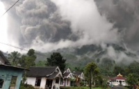 Al menos 14 muertos tras la erupción de un volcán en Indonesia