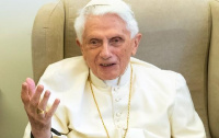Presentaron un informe sobre abusos a menores que involucra al papa emérito Benedicto XVI
