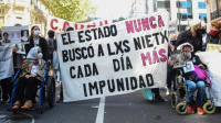 Miles de personas conmemoran el Día de la Memoria en la Plaza de Mayo