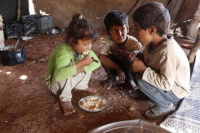 Según el Indec, más de 5.5 millones de niños son pobres en la Argentina