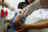 A partir de mañana comienzan las vacunaciones contra el Covid-19 para los bebés