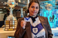 Hincha de Vélez consiguió el primer carnet de socio 