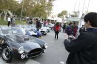¡Autos clásicos y deportivos recorren San Juan a todo lujo!