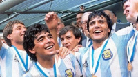 El Negro Enrique liquidó a Shilton tras sus dichos de la camiseta de Maradona: “Te humilló”