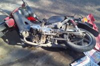 Una mujer cayó de su moto en el centro sanjuanino y tuvo que ser hospitalizada