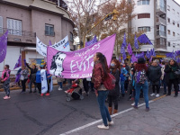 Cientos de mujeres sanjuaninas marchan pidiendo por 