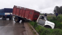 Tras desperfectos mecánicos, un camión terminó en una zanja en Pocito