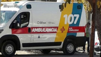 Accidente entre una ambulancia y una camioneta en pleno centro