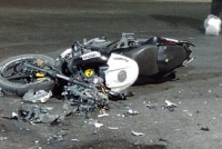 Trágico accidente en Pocito: un hombre murió tras chocar en moto contra un colectivo 