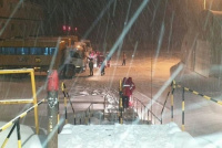 Por la fuerte nevada en Veladero, suspendieron las subidas y bajadas del personal