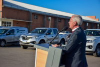 Rawson entregó nuevas movilidades: camionetas y utilitarios para distintas áreas