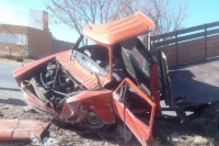 Grave accidente: Un hombre de 63 años volcó en su camioneta y murió