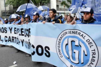 La CGT y organizaciones afines marchan contra los aumentos de precios y por el salario básico