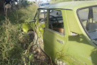 Perdió el control del auto y chocó contra un árbol: sus dos hijos hospitalizados