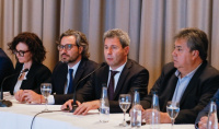 Uñac y Cafiero participaron en un amplio encuentro sobre comercio exterior
