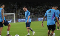 Llegaron otros cinco jugadores de la Selección Argentina a Abu Dhabi: quiénes faltan